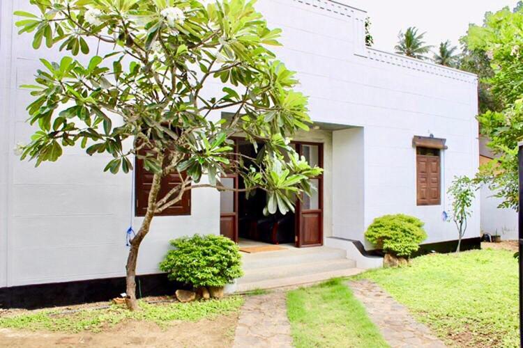 Blooming Polhena Hotel Exterior photo